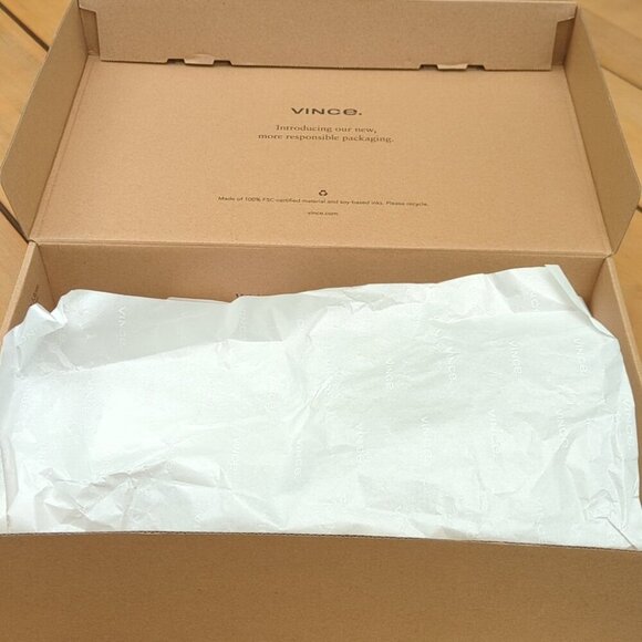 Vince. Tan Shoe Box Organizer New - Picture 2 of 5